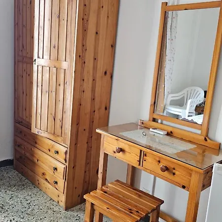 Madalenarooms Benitses (Corfu)